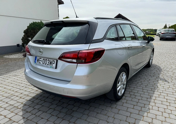 Opel Astra cena 42900 przebieg: 139000, rok produkcji 2019 z Pajęczno małe 596